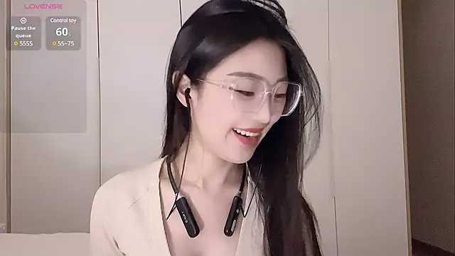 Sweet-Angel999 online show from March 19, 2025, 12:56 pm