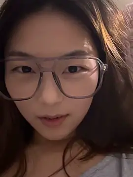 Snapshot of Sweet-Angel999 chatting on February 4, 2026, 4:46 pm Sweet-Angel999 online show from February 4, 2026, 4:46 pm