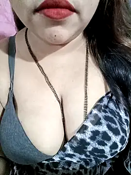 Beautyy38 online show from April 11, 2026, 3:22 am