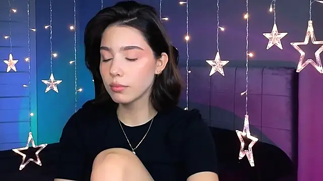 Stacy Gonzales  online show from October 10, 2025, 8:35 am