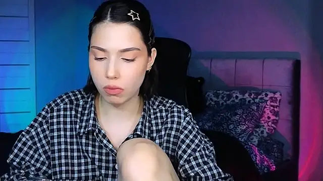 Stacy Gonzales  online show from February 28, 2026, 1:12 pm