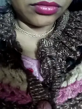 Wifesuman40 online show from December 12, 2024, 5:37 pm