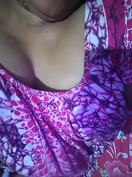 Wifesuman40 online show from November 5, 2025, 10:48 am