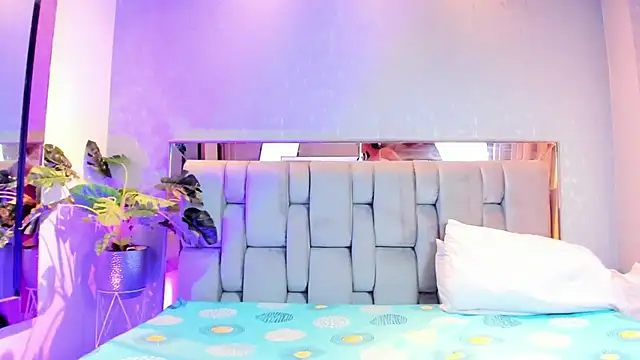 RoseTaylor   online show from February 22, 2026, 4:46 am