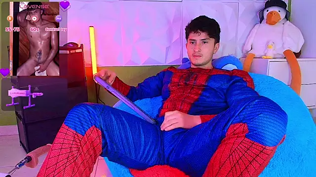 Snapshot of santyago_taylor chatting on October 2, 2025, 6:59 pm santyago taylor online show from October 2, 2025, 6:59 pm