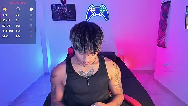 Snapshot of LuciferM_Star chatting on November 9, 2025, 3:16 am LuciferM Star online show from November 9, 2025, 3:16 am