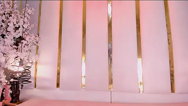 julietajackson 1 online show from September 30, 2025, 9:31 pm