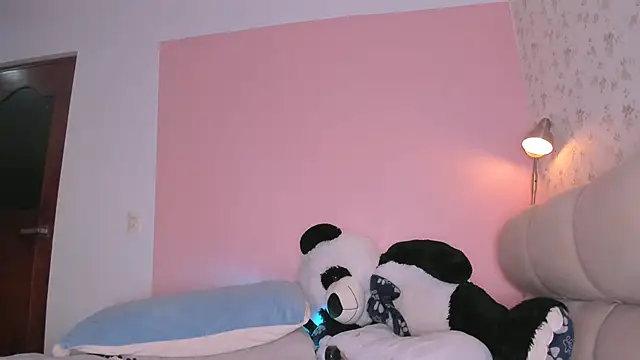 Snapshot of kitty_miaa chatting on January 19, 2025, 11:53 pm kitty miaa online show from January 19, 2025, 11:53 pm