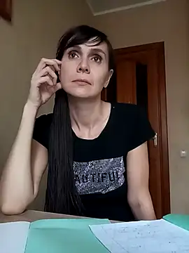 Snapshot of Francenia_lolis chatting on December 9, 2024, 8:22 am Francenia lolis online show from December 9, 2024, 8:22 am