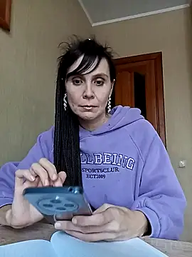 Snapshot of Francenia_lolis chatting on February 3, 2025, 1:30 pm Francenia lolis online show from February 3, 2025, 1:30 pm