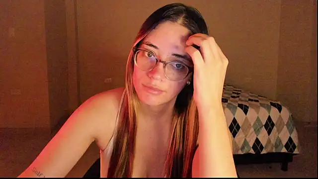 atenas 05  online show from September 23, 2025, 9:23 am