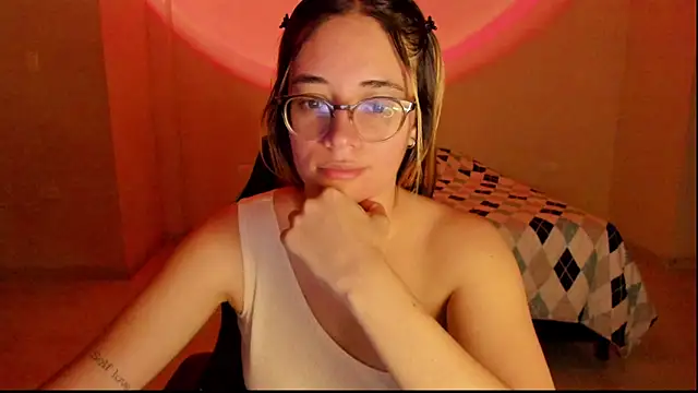 atenas 05  online show from October 8, 2025, 9:29 am