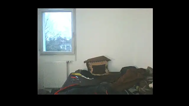 Snapshot of POPAYE972 chatting on February 11, 2025, 5:40 pm POPAYE972 online show from February 11, 2025, 5:40 pm