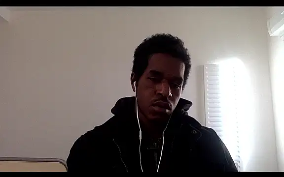 Snapshot of POPAYE972 chatting on November 3, 2025, 3:35 pm POPAYE972 online show from November 3, 2025, 3:35 pm