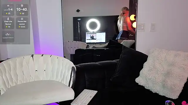 sammanthalove online show from April 10, 2026, 1:55 am