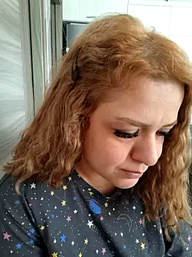 cansuozell online show from February 28, 2026, 7:53 am