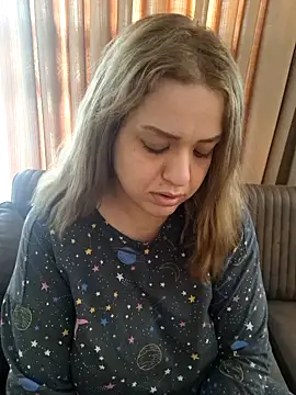 cansuozell online show from March 13, 2026, 2:23 pm