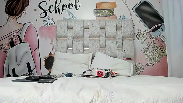 KOURTNEY-- online show from January 13, 2025, 4:28 am