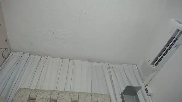 KOURTNEY-- online show from September 28, 2025, 2:17 am