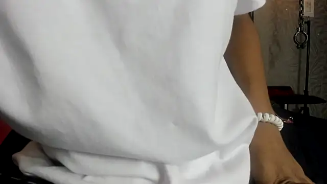 KOURTNEY-- online show from October 16, 2025, 2:23 am