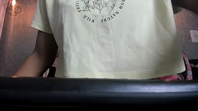 KOURTNEY-- online show from November 11, 2025, 1:49 am