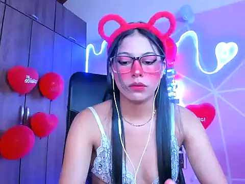  ALLYSON18  online show from February 17, 2025, 2:37 pm