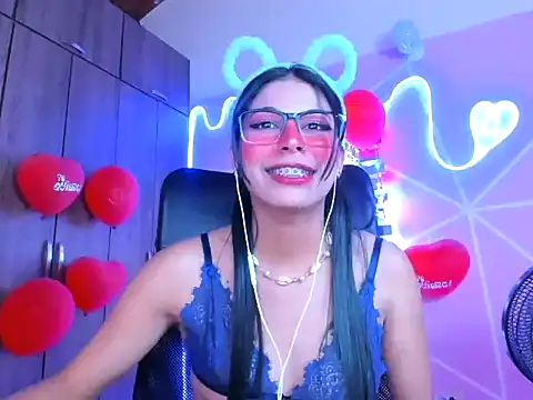  ALLYSON18  online show from February 19, 2025, 5:38 pm