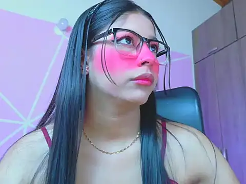  ALLYSON18  online show from April 12, 2026, 11:37 am