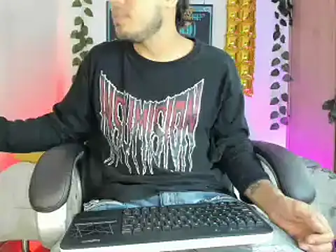 mikee scooth online show from January 25, 2025, 6:55 am