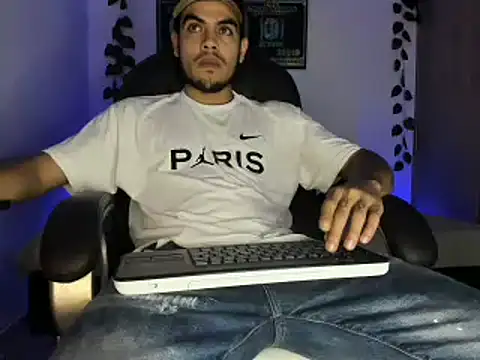 mikee scooth online show from March 17, 2025, 12:52 am