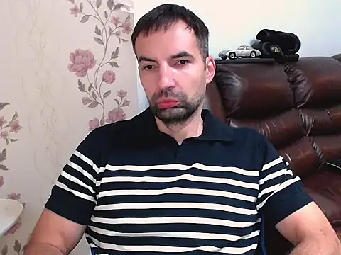 Leo 1617 online show from October 31, 2025, 8:59 am