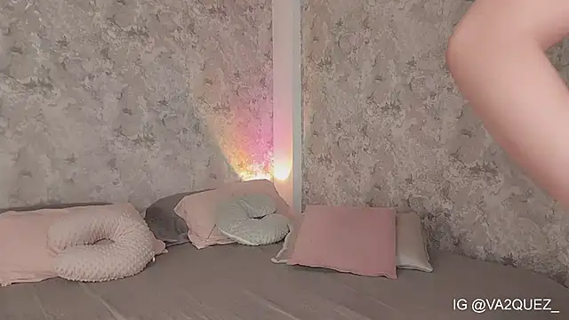 Heyloreley online show from March 2, 2026, 2:47 am