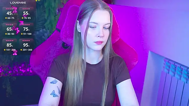 CuteMousee online show from July 3, 2026, 10:43 am