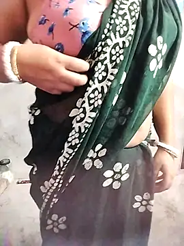 Snapshot of Priya-bhabi012 chatting on October 30, 2025, 8:27 am Priya-bhabi012 online show from October 30, 2025, 8:27 am