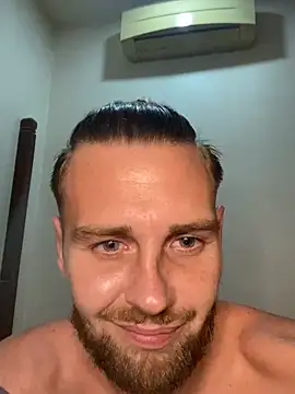 Danjamez1892 online show from February 12, 2025, 10:37 pm