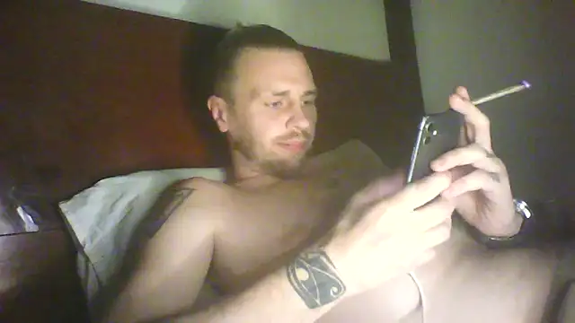 Danjamez1892 online show from March 4, 2025, 11:32 pm