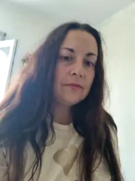 Snapshot of SelieAlMio chatting on April 10, 2026, 11:37 am SelieAlMio online show from April 10, 2026, 11:37 am