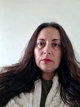 Snapshot of SelieAlMio chatting on April 15, 2026, 9:27 am SelieAlMio online show from April 15, 2026, 9:27 am