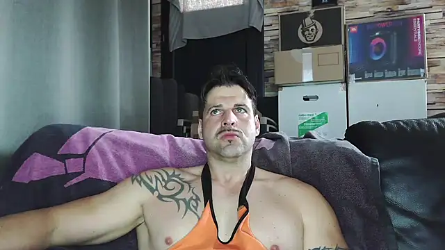 XxBigboybandxX online show from April 3, 2026, 9:07 am