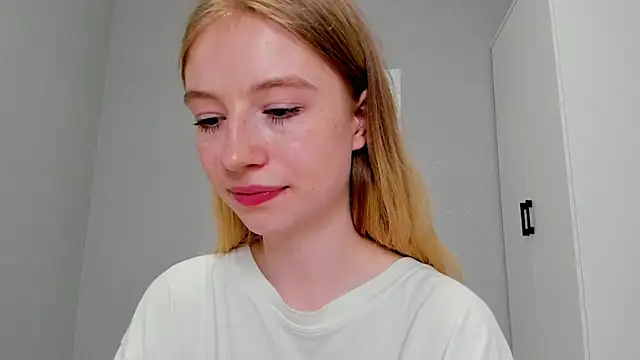 Snapshot of minidivaa_ chatting on January 24, 2025, 11:12 pm minidivaa online show from January 24, 2025, 11:12 pm