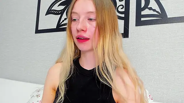 Snapshot of minidivaa_ chatting on February 7, 2025, 4:24 pm minidivaa online show from February 7, 2025, 4:24 pm