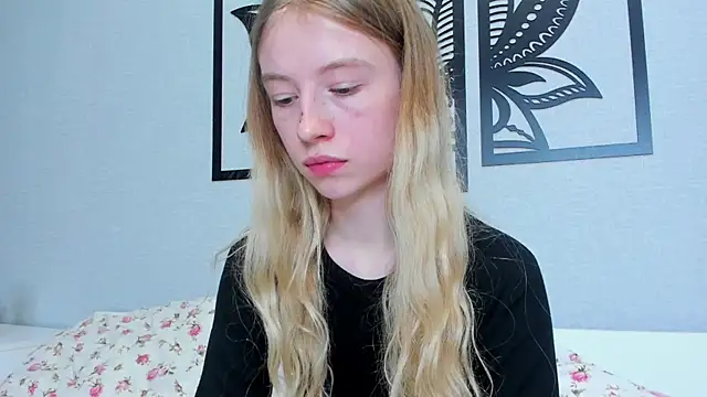Snapshot of minidivaa_ chatting on February 8, 2025, 5:29 pm minidivaa online show from February 8, 2025, 5:29 pm