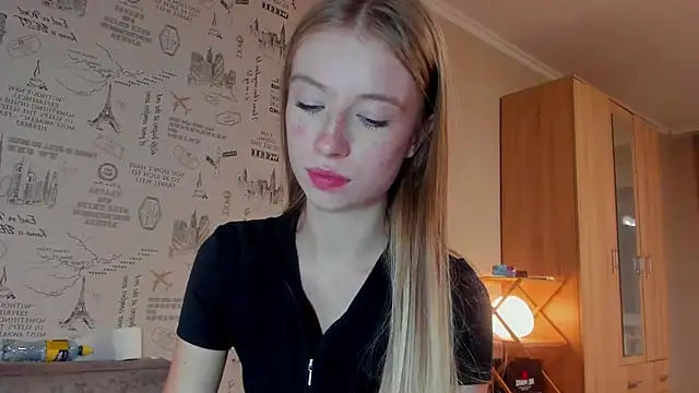 Snapshot of minidivaa_ chatting on September 12, 2025, 8:42 pm minidivaa online show from September 12, 2025, 8:42 pm