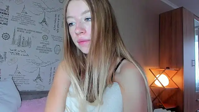 Snapshot of minidivaa_ chatting on October 5, 2025, 9:40 am minidivaa online show from October 5, 2025, 9:40 am