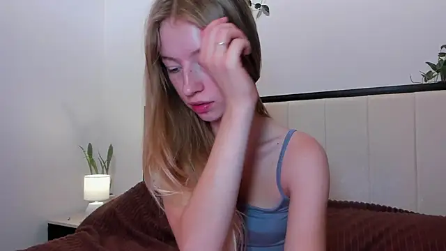 Snapshot of minidivaa_ chatting on October 23, 2025, 6:13 am minidivaa online show from October 23, 2025, 6:13 am