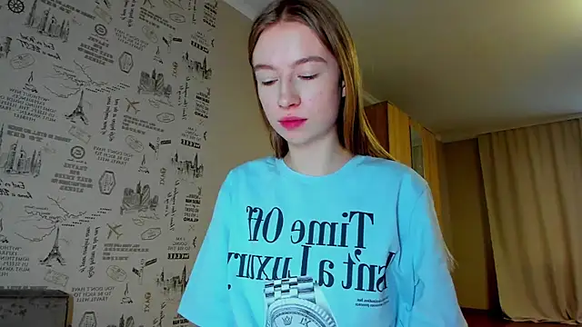 minidivaa  online show from January 11, 2026, 12:43 pm