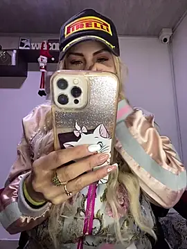 alicev kitty online show from November 28, 2025, 12:52 pm