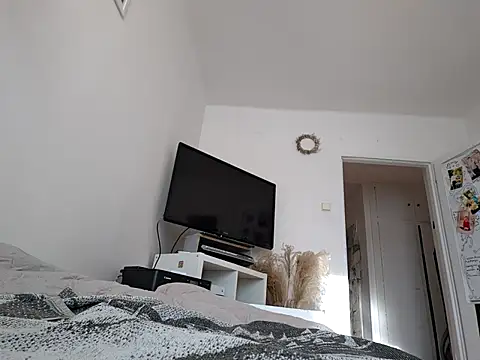 Snapshot of brbrrbrbrb chatting on February 23, 2026, 8:12 am brbrrbrbrb online show from February 23, 2026, 8:12 am