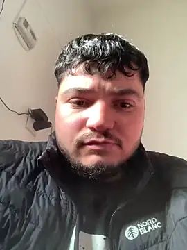 Snapshot of nik99xxx chatting on January 12, 2025, 11:28 am nik99xxx online show from January 12, 2025, 11:28 am