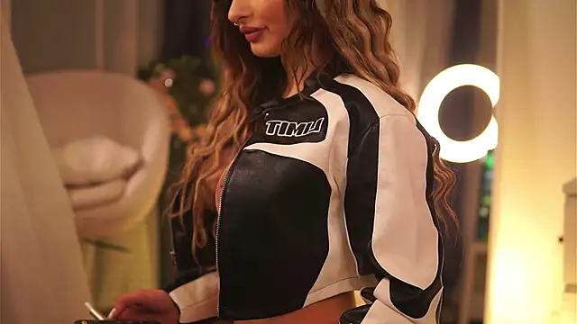 AvaShayy online show from January 27, 2025, 12:33 am